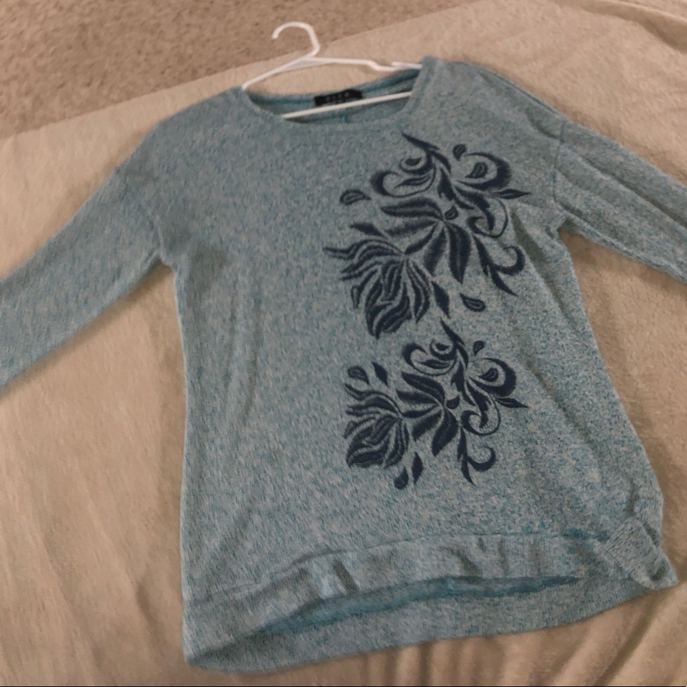 Juniors medium teal sweater